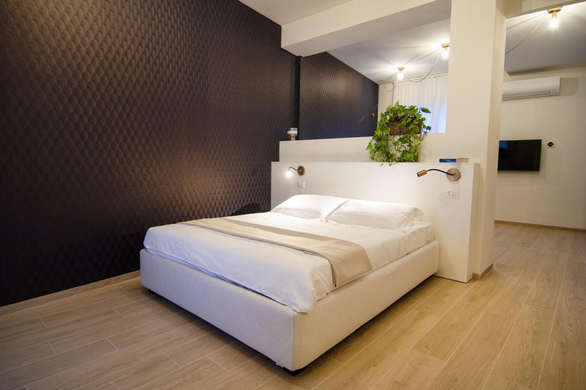 Gigi Suites&Apartments Стреза Екстер'єр фото