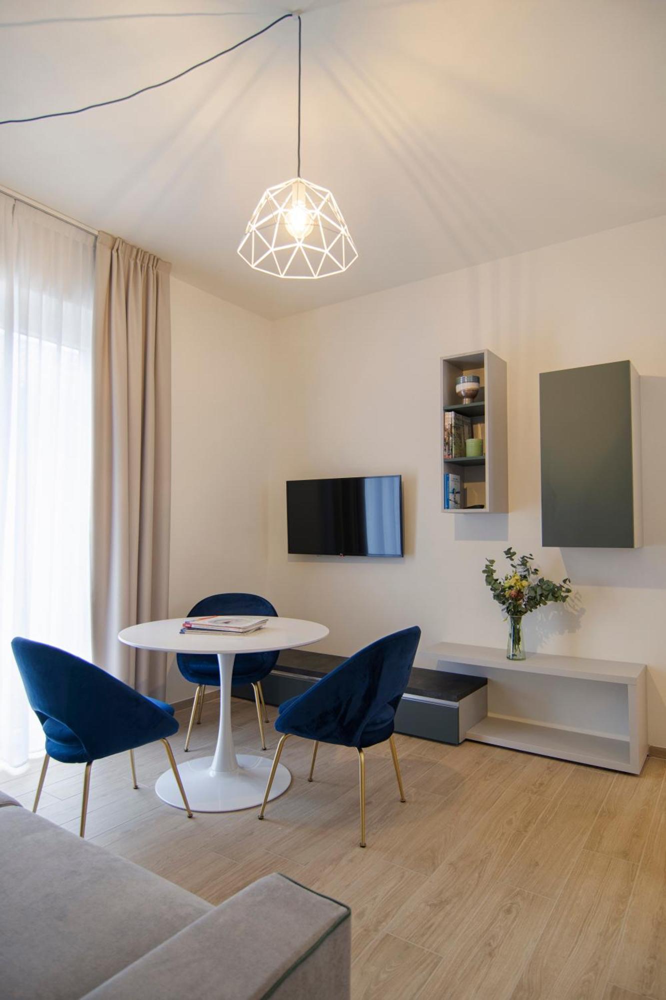 Gigi Suites&Apartments Стреза Екстер'єр фото